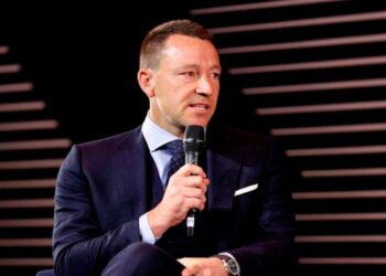 JOHN TERRY EN EL OJO DEL HURACÁN: RESPALDA POSTURAS RADICALES CONTRA LA INMIGRACIÓN EN REINO UNIDO