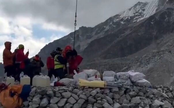 NEGOCIO DE ALTURA BAJO SOSPECHA: ACUSAN FRAUDE MILLONARIO EN RESCATES DEL MONTE EVEREST