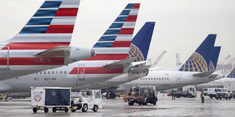 ALERTA EN EL AIRE: VUELO DE AMERICAN AIRLINES ATERRIZA DE EMERGENCIA EN TUCSON POR REPORTE DE HUMO