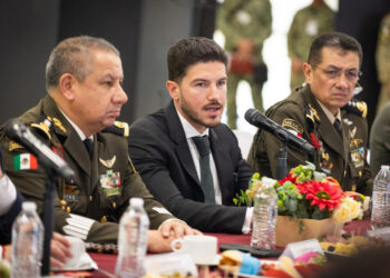 PIDE SAMUEL NO BAJAR LA GUARDIA EN SEGURIDAD; DA GOBERNADOR BIENVENIDA A MANDOS MILITARES