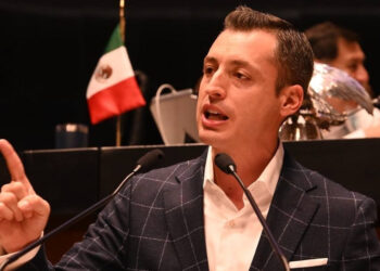 ACUSA COLOSIO A ADRIÁN DE LA GARZA DE DESMANTELAR MONTERREY; ADVIERTE SENADOR QUE EL PRIISTA DESTRUYE TODO LO HECHO POR LA ADMINISTRACIÓN ANTERIOR