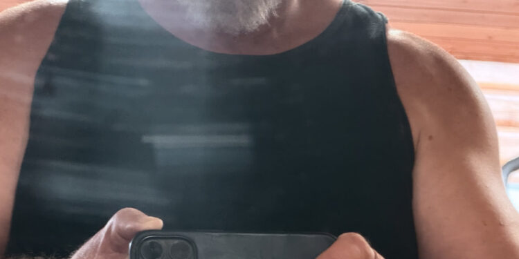 RUSSELL CROWE SORPRENDE CON SU TRANSFORMACIÓN PARA EL REBOOT DE HIGHLANDER