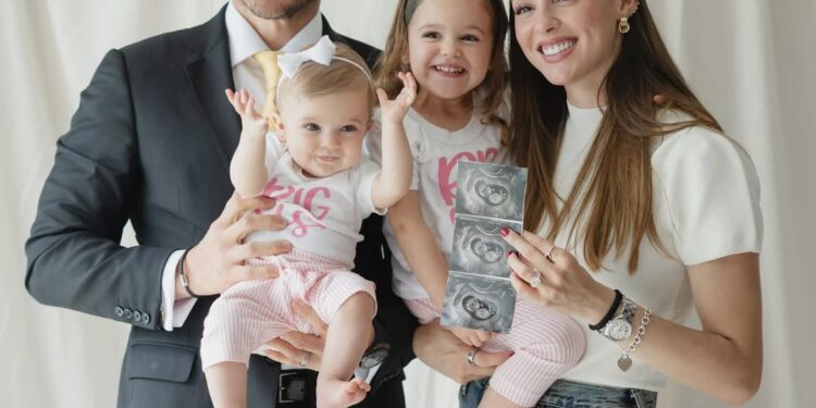 MARIANA RODRÍGUEZ ANUNCIA EMBARAZO; ESPERA SU TERCER HIJO