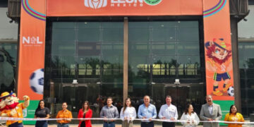 INAUGURAN SAMUEL Y MARIANA MERCADO HECHO EN NUEVO LEÓN EDICIÓN MUNDIALISTA; PRESTA GOBIERNO ESTATAL HASTA 3 MILLONES DE DÓLARES A EMPRENDEDORES