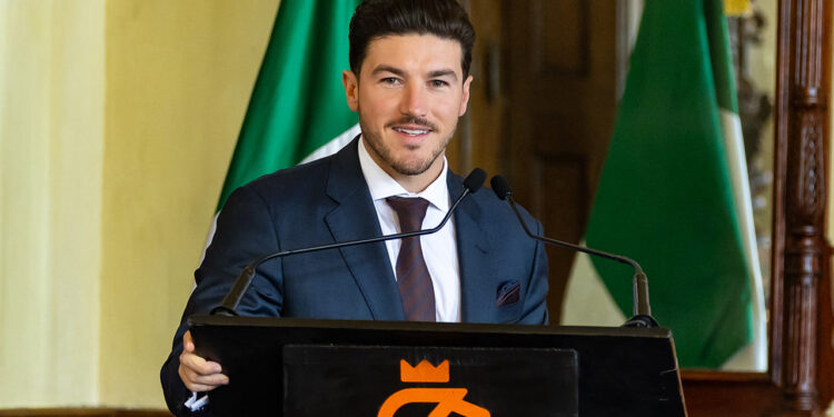 INVITA SAMUEL A RETOMAR NEGOCIACIÓN POR PRESUPUESTO; PIDE MANDATARIO ESTATAL AL CONGRESO REABRIR DIÁLOGO