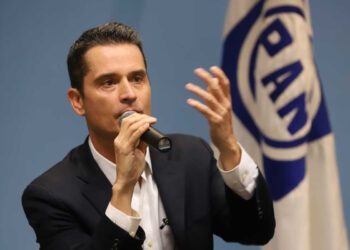 IRÍA MARGÁIN A DESARROLLO HUMANO DE MONTERREY; OCUPARÍA SILLA QUE DEJÓ VACANTE KARINA BARRÓN