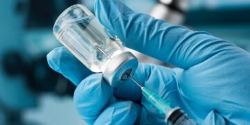 CIENCIA SOBERANA CONTRA LA FIEBRE HEMORRÁGICA: LA UNIÓN AFRICANA PERFULA UNA VACUNA PROPIA CONTRA LA COMPLEJA CEPA BUNDIBUGYO DEL ÉBOLA
