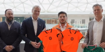 ANUNCIA SAMUEL INVERSIÓN HOLANDESA DE 200 MILLONES DE DÓLARES PARA EL SUR DE NUEVO LEÓN; TENDRÁ GALEANA EL INVERNADERO MÁS AVANZADO DE MÉXICO Y UNO DE LOS MÁS SOFISTICADOS DE AMÉRICA 2 ANUNCIA SAMUEL INVERSIÓN HOLANDESA DE 200 MILLONES DE DÓLARES PARA EL SUR DE NUEVO LEÓN; TENDRÁ GALEANA EL INVERNADERO MÁS AVANZADO DE MÉXICO Y UNO DE LOS MÁS SOFISTICADOS DE AMÉRICA