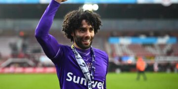 EL RENACER DEL “CHINO”: CÉSAR HUERTA VUELVE A LAS CANCHAS CON LA MIRA PUESTA EN EL MUNDIAL 2026