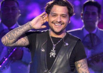 CAOS LOGÍSTICO EN CHILE: CHRISTIAN NODAL REPROGRAMA CONCIERTO TRAS FALLA EN EL TRASLADO DE SU EQUIPO