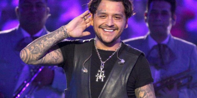 CAOS LOGÍSTICO EN CHILE: CHRISTIAN NODAL REPROGRAMA CONCIERTO TRAS FALLA EN EL TRASLADO DE SU EQUIPO