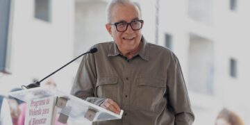 PIDE LICENCIA ROCHA; LO COBIJA 4T CON FUERO Y NO PODRÁ SER DETENIDO