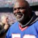 EL “LINEBACKER” DE HIERRO ESTÁ DE REGRESO: LAWRENCE TAYLOR RECIBE EL ALTA TRAS SUPERAR CRISIS DE SALUD