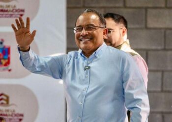 PIDE MIJES LICENCIA PARA BUSCAR GUBERNATURA