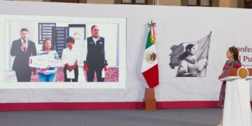 ENTREGAN CASAS DEL BIENESTAR EN CIÉNEGA DE FLORES; TRANSMITEN ENLACE EN VIVO CON SAMUEL DURANTE LA MAÑANERA