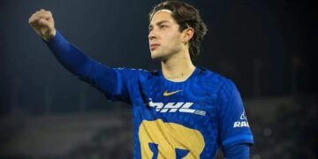 ENTRE EL DESEO DE CONTINUIDAD Y EL PESO DE LA CARTA: EL FUTURO DE JORDAN CARRILLO DIVIDE A PUMAS Y SANTOS
