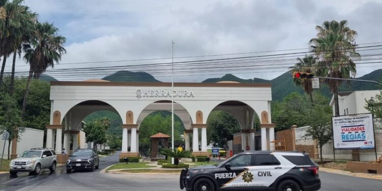 CATEA FGR RESIDENCIA EN PORTAL DEL HUAJUCO; APOYA MARINA INVESTIGACIÓN EN SECTOR EXCLUSIVO DEL SUR DE MONTERREY