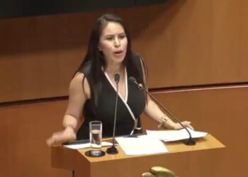 PRESUME SENADORA DE MORENA QUE, A DIFERENCIA DE SUS ADVERSARIOS, EN LA 4T SÍ SE SABEN LA FRASE DE JUÁREZ … Y LA DICE MAL