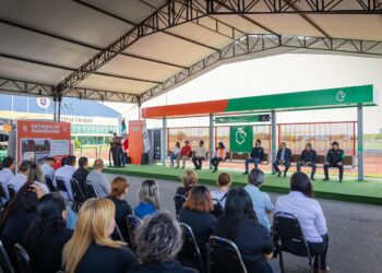 ENTREGA SAMUEL 63 PARABUSES Y 30 NUEVOS CAMIONES; SUMAN 3 MIL 500 UNIDADES VERDES