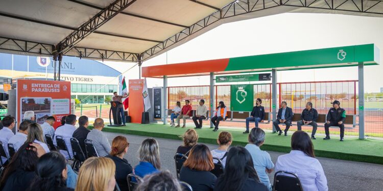 ENTREGA SAMUEL 63 PARABUSES Y 30 NUEVOS CAMIONES; SUMAN 3 MIL 500 UNIDADES VERDES 1 ENTREGA SAMUEL 63 PARABUSES Y 30 NUEVOS CAMIONES; SUMAN 3 MIL 500 UNIDADES VERDES