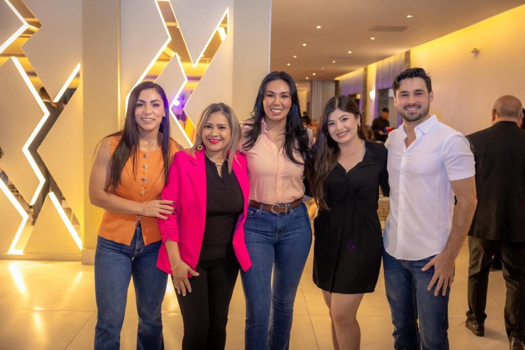 RECONOCE MC A MAESTROS DE SAN NICOLÁS; FESTEJAN ALE MORALES, COLOSIO Y EQUIPO NARANJA A MÁS DE MIL DOCENTES 3 IMAGE 2026 05 14 185036
