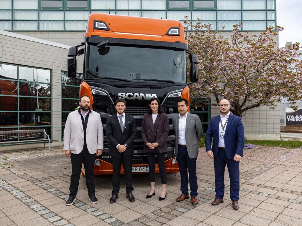 GESTIONA SAMUEL EXPANSIONES DE GIGANTES SUECOS; SE REÚNE CON DIRECTIVOS DE SCANIA, VOLVO Y ERICSSON. 2 Gestiona Samuel Expansiones De Gigantes Suecos