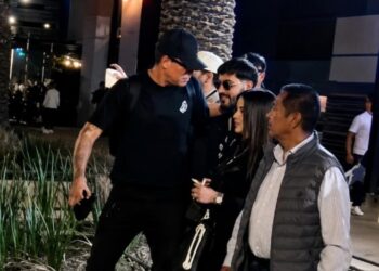 ANUEL AA ENCIENDE ALARMAS SOBRE UNA SUPUESTA SEPARACIÓN DE LAURY SAAVEDRA