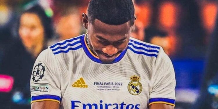 FIN DE UNA ERA BLANCA: DAVID ALABA SE DESPIDE DEL REAL MADRID TRAS CINCO AÑOS DE GLORIA Y TÍTULOS EN EL SANTIAGO BERNABÉU 1 FIN DE UNA ERA BLANCA: DAVID ALABA SE DESPIDE DEL REAL MADRID TRAS CINCO AÑOS DE GLORIA Y TÍTULOS EN EL SANTIAGO BERNABÉU