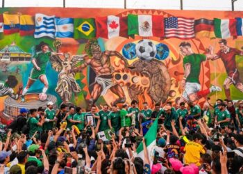 MURALISMO HISTÓRICO EN LAS PISTAS GLOBALES: MÉXICO SE CORONA CON EL RÉCORD GUINNESS AL MURAL DE FÚTBOL MÁS GRANDE DEL MUNDO