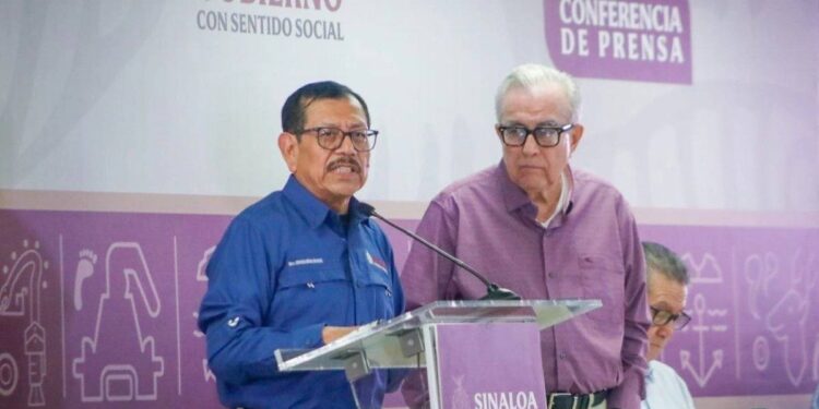 DETIENEN EN ARIZONA A EX SECRETARIO DE SEGURIDAD DE SINALOA; CAPTURA EU A GENERAL GERARDO MÉRIDA