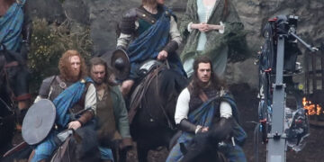HENRY CAVILL DA PRIMER VISTAZO A LOS INMORTALES CON FIEL AMBIENTACIÓN ESCOCESA