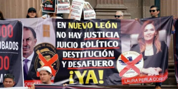 EXIGEN DEFRAUDADOS DE CREARE DESTITUCIÓN DEL FISCAL Y DE LA PRESIDENTA DEL PODER JUDICIAL; PROTESTAN AFECTADOS POR FRAUDE DE MÁS DE 3 MIL MILLONES DE PESOS