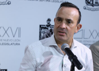ACUSA ‘CHALE’ A DIPUTADOS DE MORENA DE ESTAR ‘PINTADOS DE NARANJA’; ASEGURA QUE SON SUMISOS AL GOBERNADOR