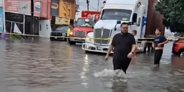 EXHIBEN LLUVIAS ABANDONO EN PLUVIALES Y SERVICIOS PÚBLICOS; COLAPSAN VIALIDADES EN MONTERREY Y EN SAN NICOLÁS. AVENIDA LOS ÁNGELES SIGUE INUNDADA UN DÍA DESPUÉS 2 EXHIBEN LLUVIAS ABANDONO EN PLUVIALES Y SERVICIOS PÚBLICOS; COLAPSAN VIALIDADES EN MONTERREY Y EN SAN NICOLÁS. AVENIDA LOS ÁNGELES SIGUE INUNDADA UN DÍA DESPUÉS
