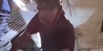 RESCATAN A HOMBRE ATRAPADO 8 HORAS BAJO UNA ALCANTARILLA EN APODACA 2 RESCATAN A HOMBRE ATRAPADO 8 HORAS BAJO UNA ALCANTARILLA EN APODACA