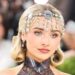 MEDIDAS DE CHOQUE ANTE EL ACOSO EN HOLLYWOOD: CORTE CONCEDE ORDEN DE ALEJAMIENTO A SABRINA CARPENTER TRAS INTENTOS DE INVASIÓN A SU HOGAR 7 MEDIDAS DE CHOQUE ANTE EL ACOSO EN HOLLYWOOD: CORTE CONCEDE ORDEN DE ALEJAMIENTO A SABRINA CARPENTER TRAS INTENTOS DE INVASIÓN A SU HOGAR