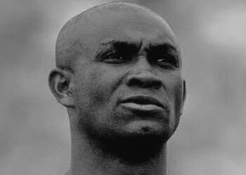 ADIÓS A UN PIONERO DE LA GLORIA TRICOLOR: FALLECE RAÚL GUERRÓN, HISTÓRICO MUNDIALISTA DE ECUADOR EN COREA-JAPÓN 2002