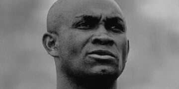 ADIÓS A UN PIONERO DE LA GLORIA TRICOLOR: FALLECE RAÚL GUERRÓN, HISTÓRICO MUNDIALISTA DE ECUADOR EN COREA-JAPÓN 2002