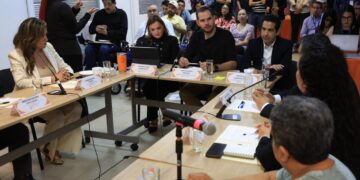 FIRMAN GOBIERNO Y SOCIEDAD CIVIL ACUERDOS PARA INCLUSIÓN DE PERSONAS CON DISCAPACIDAD; ENCABEZA DANIEL ACOSTA AUDIENCIA PÚBLICA CON INSTITUTO GANBARU CENTRO LUCA