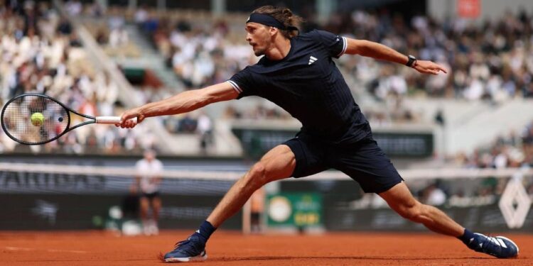 EN BUSCA DEL SUEÑO PENDIENTE: ALEXANDER ZVEREV VUELVE A LA FINAL DE ROLAND GARROS TRAS DETENER AL JUVENIL JAKUB MENSIK