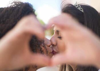 GIRO EN LA OPINIÓN PÚBLICA: CAE EL RESPALDO AL MATRIMONIO IGUALITARIO EN ESTADOS UNIDOS Y SE REACTIVA EL DEBATE LEGAL