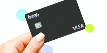 REGULACIÓN FRENA EL LANZAMIENTO DE HEY X: LA CNBV SOLICITA AJUSTES A LA NUEVA PLATAFORMA DE INVERSIÓN EN ACCIONES DE HEY BANCO