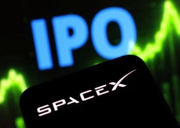 FUROR EN WALL STREET: SPACEX AFINA SU DEBUT HISTÓRICO EN EL NASDAQ CON UNA VALUACIÓN DE 1.75 BILLONES DE DÓLARES
