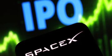 FUROR EN WALL STREET: SPACEX AFINA SU DEBUT HISTÓRICO EN EL NASDAQ CON UNA VALUACIÓN DE 1.75 BILLONES DE DÓLARES 3 FUROR EN WALL STREET: SPACEX AFINA SU DEBUT HISTÓRICO EN EL NASDAQ CON UNA VALUACIÓN DE 1.75 BILLONES DE DÓLARES