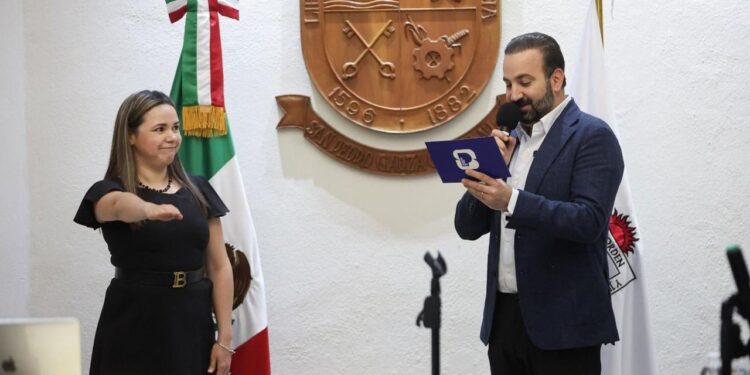 AJUSTA FARAH GABINETE; ASUME GILDA GUAJARDO SECRETARÍA DEL AYUNTAMIENTO 1 AJUSTA FARAH GABINETE; ASUME GILDA GUAJARDO SECRETARÍA DEL AYUNTAMIENTO