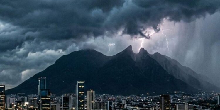 ALERTAN POR LLUVIAS; PREVÉN TEMPORAL DE OCHO DÍAS EN MONTERREY 1 ALERTAN POR LLUVIAS; PREVÉN TEMPORAL DE OCHO DÍAS EN MONTERREY