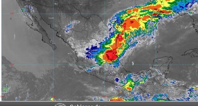 TRAERÍA ‘ARTHUR’ LLUVIAS INTENSAS A NUEVO LEÓN; PRIMERA TORMENTA TROPICAL PODRÍA CONVERTISE EN CICLÓN EN LAS PRÓXIMAS HORAS