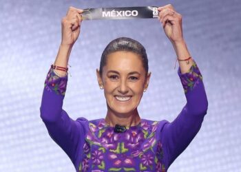 CLAUDIA SHEINBAUM EXIGE A LA FIFA DETENER LA HIPERCOMERCIALIZACIÓN Y REVISAR EL COSTO ELITISTA DE LAS ENTRADAS PARA EL MUNDIAL 2026