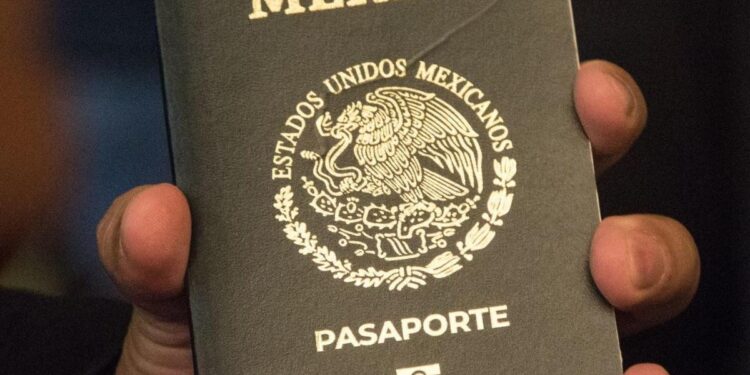 LA AGENCIA DE TRANSFORMACIÓN DIGITAL REDUCE EN UN 50% EL TIEMPO DE GESTIÓN DEL PASAPORTE MEXICANO CON UN NUEVO SISTEMA DE PRE-VALIDACIÓN EN LÍNEA 1 LA AGENCIA DE TRANSFORMACIÓN DIGITAL REDUCE EN UN 50% EL TIEMPO DE GESTIÓN DEL PASAPORTE MEXICANO CON UN NUEVO SISTEMA DE PRE-VALIDACIÓN EN LÍNEA