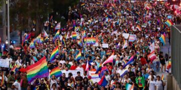 MARCHAN MILES POR LA DIVERSIDAD EN MONTERREY 2 MARCHAN MILES POR LA DIVERSIDAD EN MONTERREY